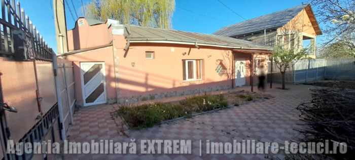 Casa de cărămidă cu 6 camere în Tecuci_exterior 2