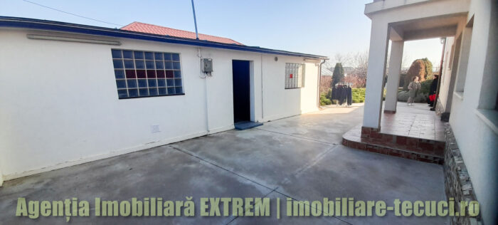 Vilă cu 8 camere şi 700 mp_în Matca_ext 2