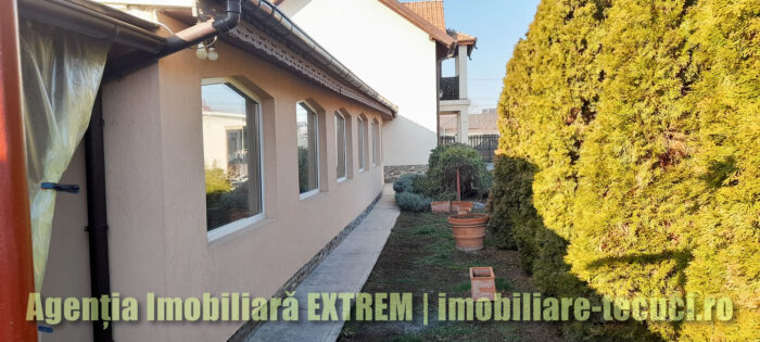 Vilă cu 8 camere şi 700 mp_în Matca_ext 4