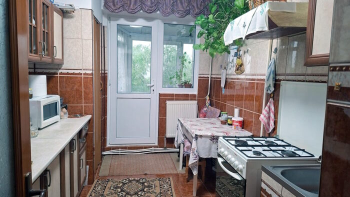 Apartament cu 2 camere 57 mp în Tecuci_bucatarie 11
