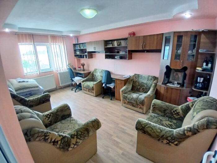 Apartament cu 2 camere 53mp_Tecuci_living 1