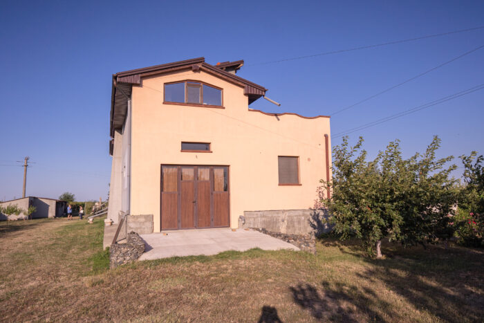 Casa cu 7 camere și 8000mp teren în Furceni (6)